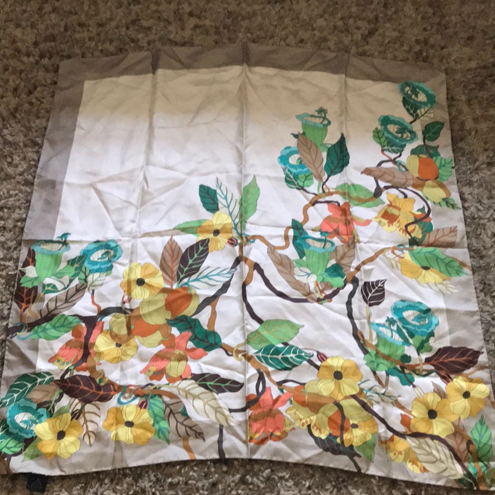 Vintage scarf 🧣